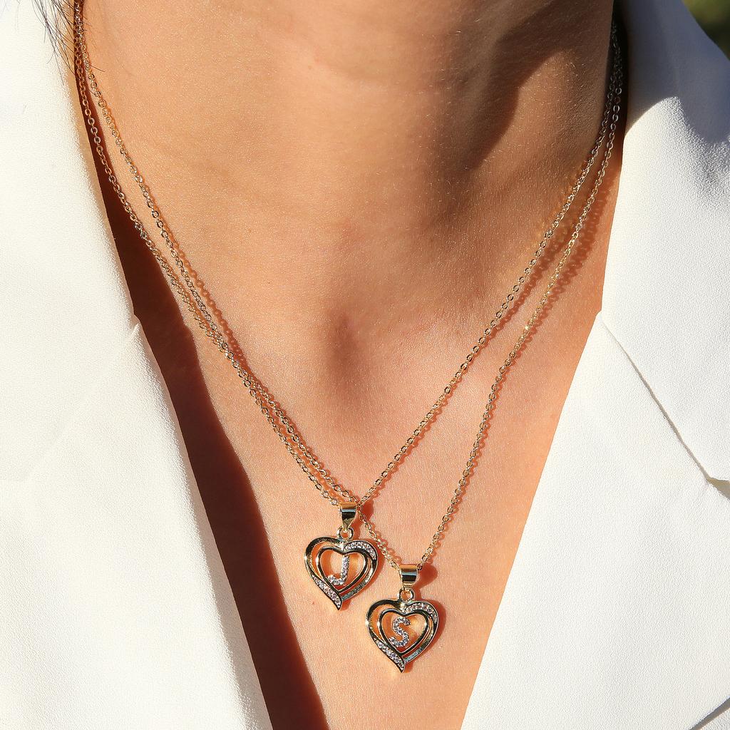 A-Z English Letter Initial Necklace Gold Plated Necklace Micro Setting Zircon Heart Necklace for Women