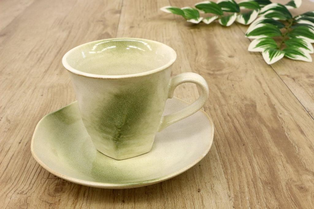 Castle Enterprise Mino Ware Japanese Cafe Series Rough-Kezuri Twisted Coffee Plates, Ochre-Colored Ink Finish, Set of 10