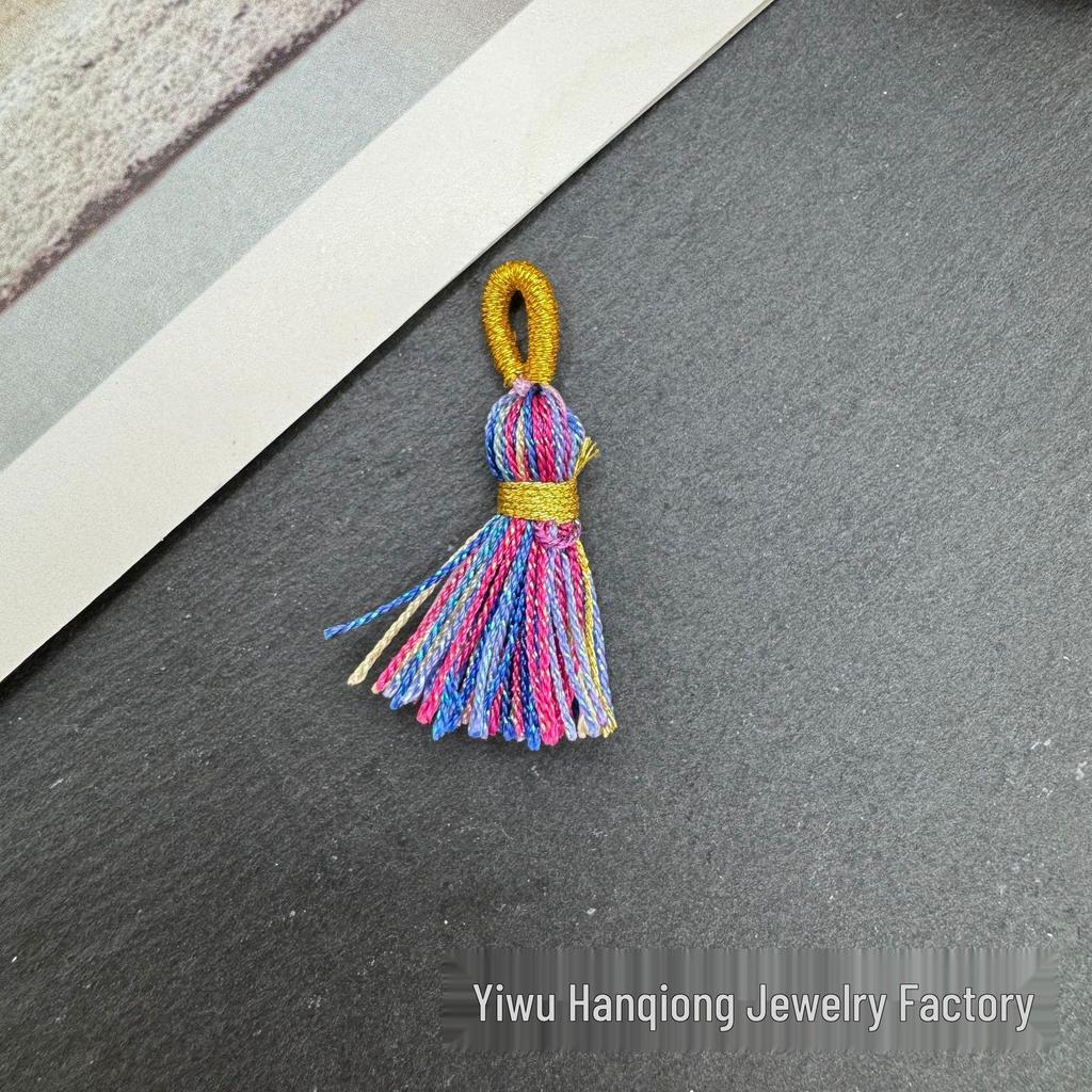 Корейский Радужный Брелок с Кисточками и Бусинами Pyssla DIY Аксессуар