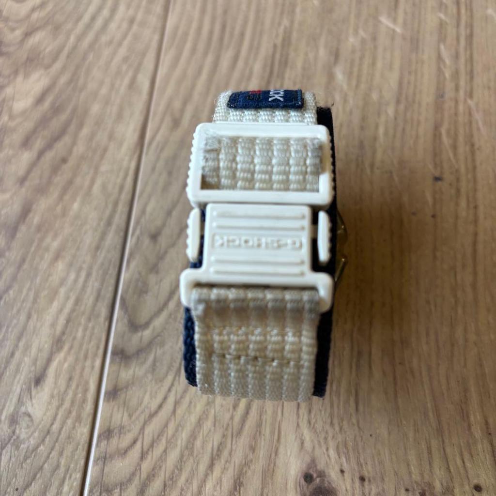 Б/у CASIO G-SHOCK DW-9000