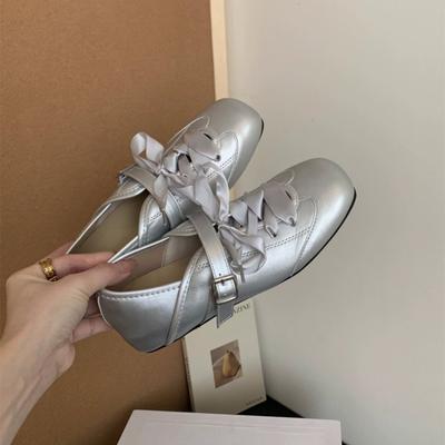Мода 2025 Новые женские кроссовки с бантом Балетки Мэри Джейн Летне-осенняя мода Новые дизайнерские туфли для платья Повседневная обувь с мелким вырезом