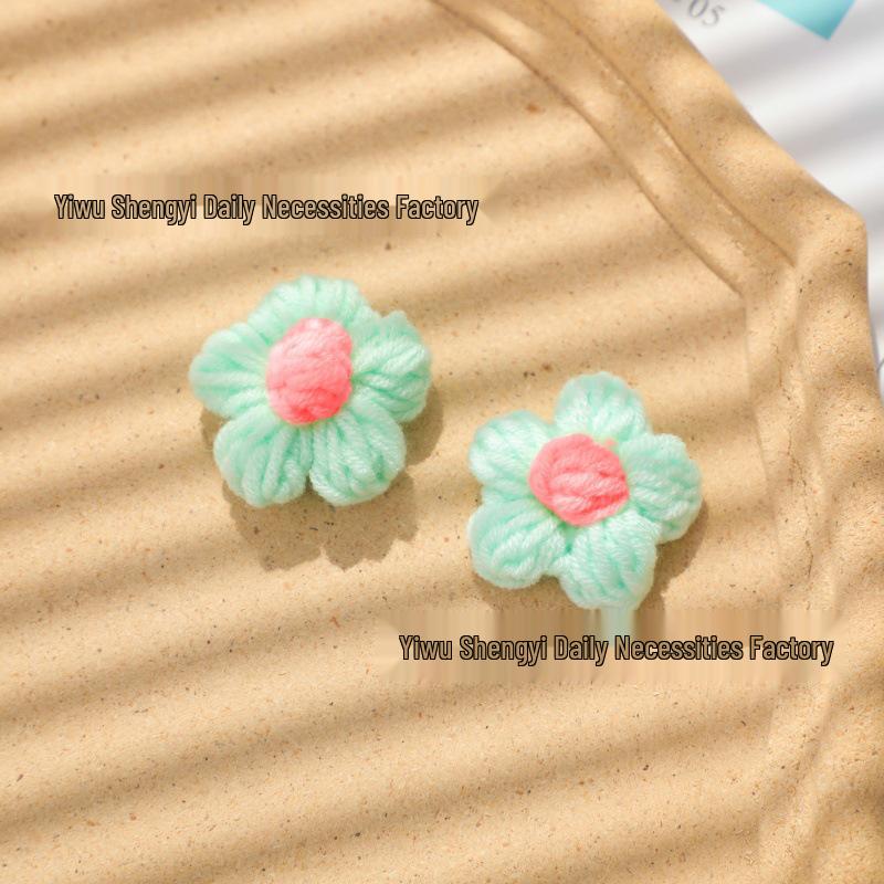 Handmade Crochet Wool Flowers: Teacher’s & Mother’s Day Hair Clips & Accessories