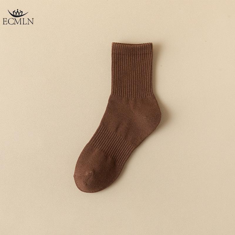 Мужские однотонные носки средней длины, осенние и зимние дышащие носки, дезодорирующие и впитывающие пот спортивные носки