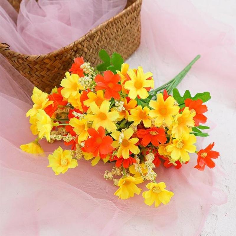 Artificial Daisies Flowers Outdoor Fake Plants for Wedding Party Home Decoration (1 Bouquet, 28 Heads)