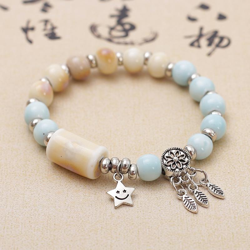 Подвеска в виде бабочки, эластичный браслет, цветной стеклянный браслет с бусинами для женщин и девочек, простой браслет, ювелирные изделия, подарки