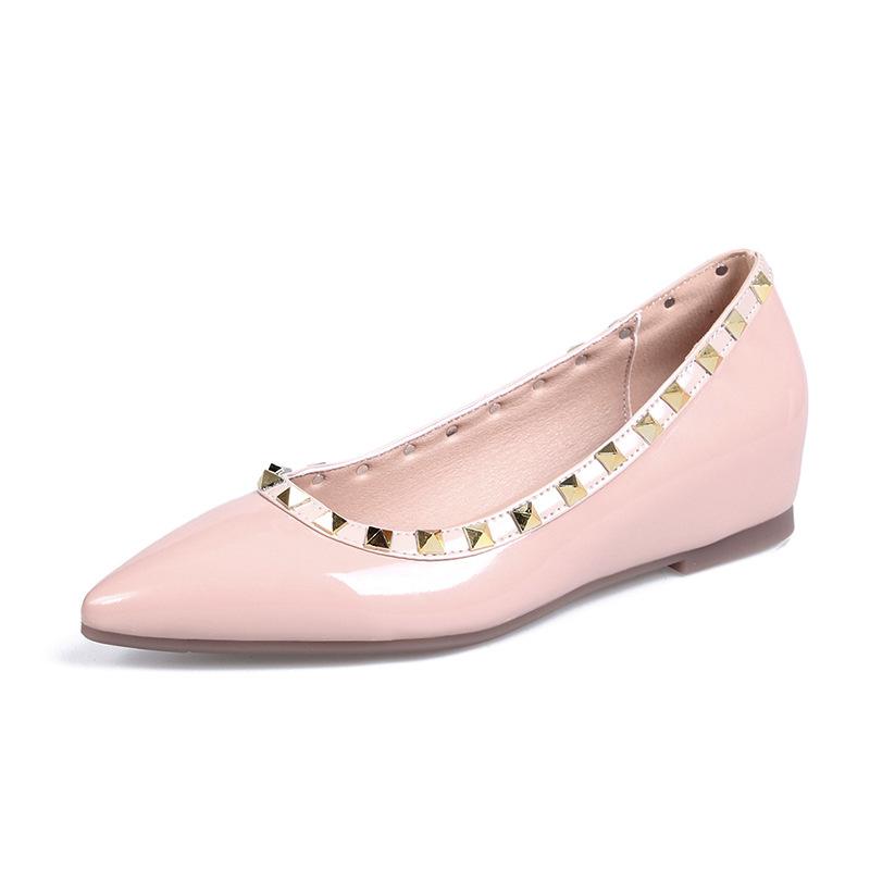 Rivet Height Increases, Bare Color Pointed 2025 Soft Patent Leather Women's Multifunctional Commuting Shoes