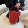 Модная красная сумка-ведро с простым дизайном, корейская текстура, женская популярная новая сумка через плечо, высококачественная сумка для поездок на работу, свадебная сумка