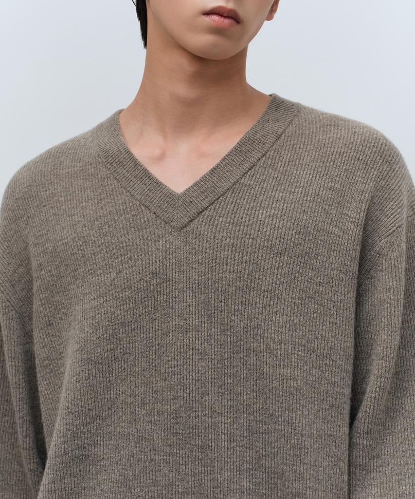MUSINSA STANDARD [Victoria Wool] Minimal Ribbed V-Neck Knit [Taupe]