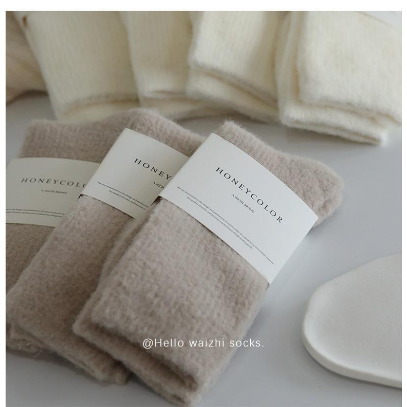 Luxury Cashmere Wool Socks for Women, Soft Color, Smooth Solid Color Matching All Seasons Warm and Sweat-Absorbing Sleeping Outdoor Sports Socks