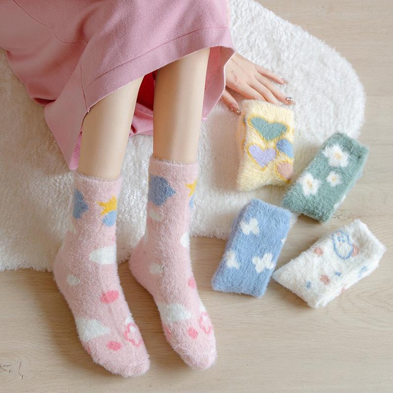 Women's Fall and Winter Thickened Mink Socks Cute Cartoon Pattern Warm Mid-calf Socks
