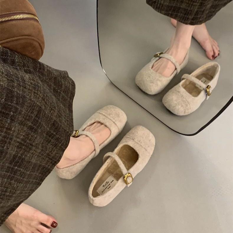 Высококачественные пушистые туфли для женщин, новые осенне-зимние туфли Мэри Джейн на плоской подошве с ретро-темпераментом