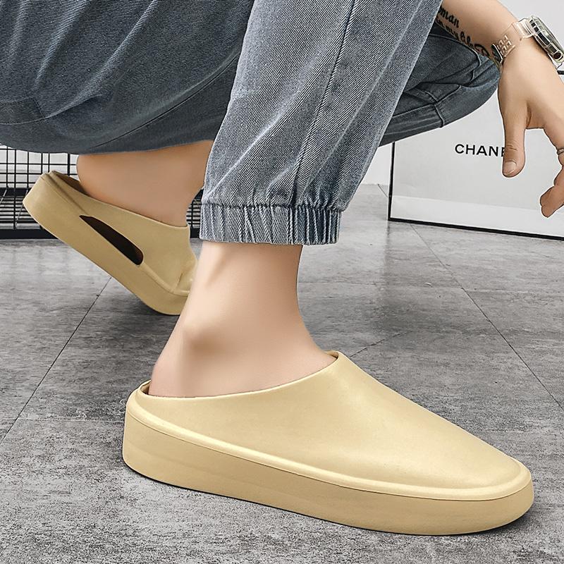 Дышащие мужские тапочки, шлепанцы, мужская пляжная обувь, летние новые модные крутые уличные полутапочки для мужчин, легкие удобные тапочки