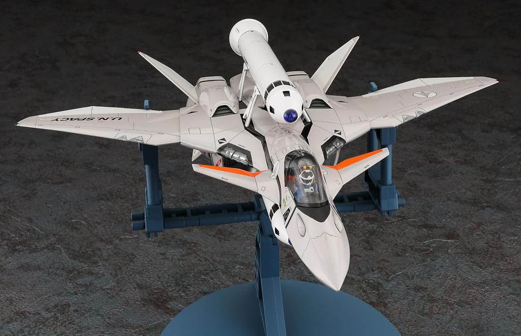 Hasegawa Macross Plus Thunderbolt with Rocket Booster Scale Plastic Model Kit 65891 VF-11B 1/72 (Airplane)