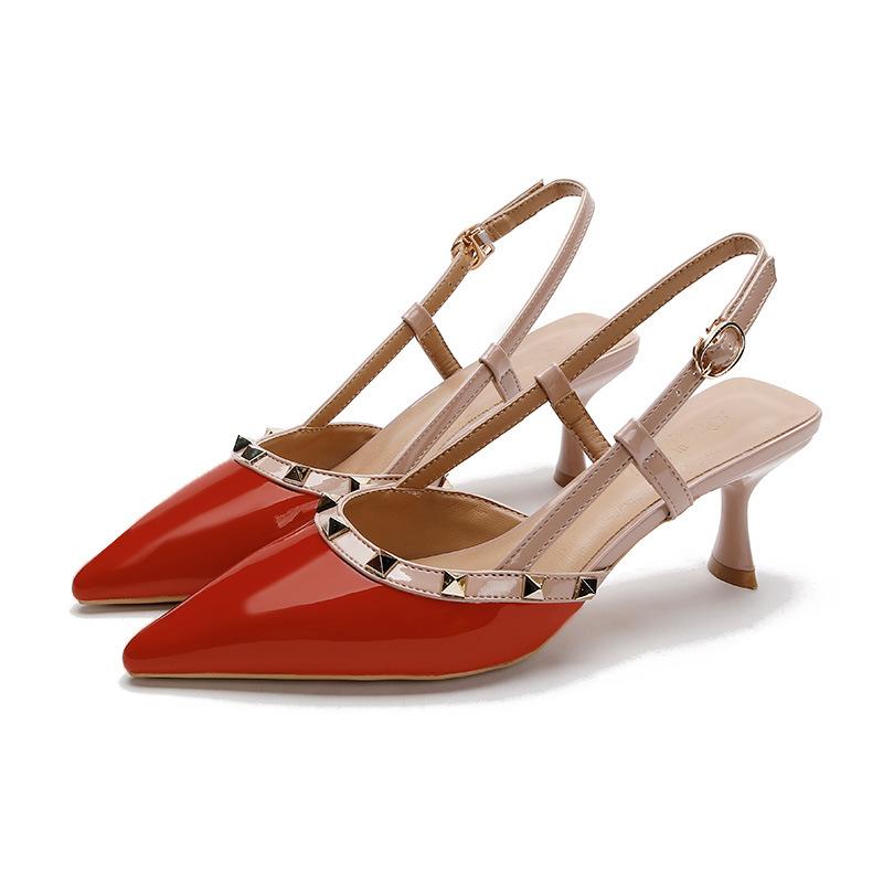 Босоножки Baotou женские летние с острым носком на высоком каблуке-шпильке 2025 новые с заклепками французский темперамент маленький каблук открытые туфли