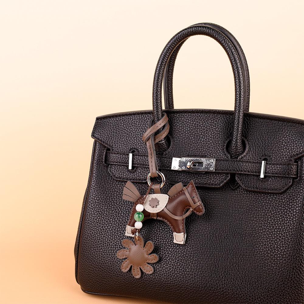 3D Trendy Designer PU Leather Rocking Horse Keychain Pony Horse Pendant Decoration For Ladies Bag Keyring Charm Accessories