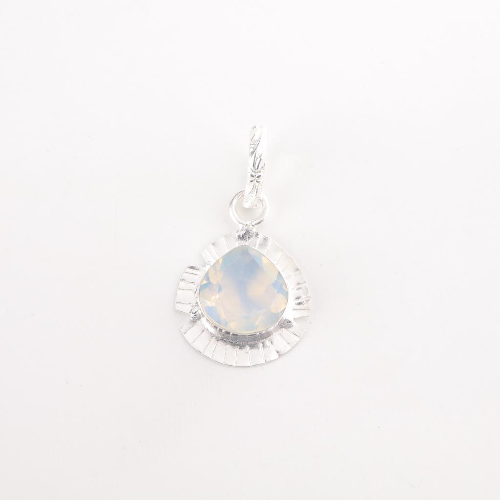 Натуральный молочный опал Подарок на день рождения Юбилей Октябрь Кулон Серебро 925 пробы PP-8-16