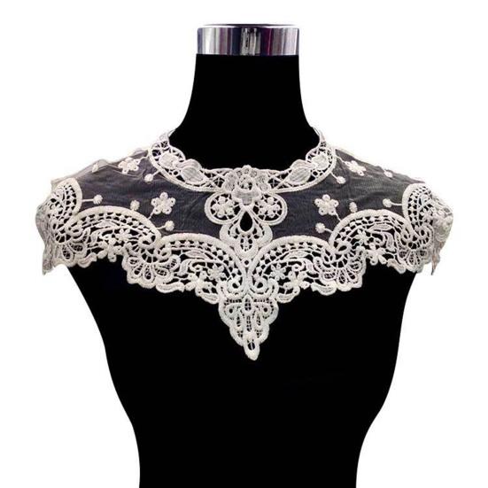 Lace Embroidered Fake Collar Hollow See-through Lace Flower Pattern False Collar Lace Embellished Clothing Accessory