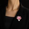 Women Brooch Lotus Flower Shape Faux Pearl Decor Contrast Color Realistic Flower High-End Luxury
