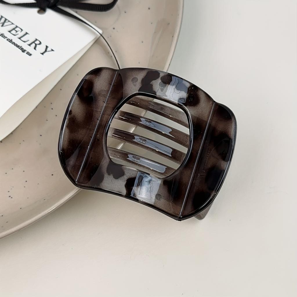 Retro High-End Shark Clip, Women'S Back Of The Head Grab Clip, Versatile Half Tie Hair Hairpin, Elegant Hair Accessory