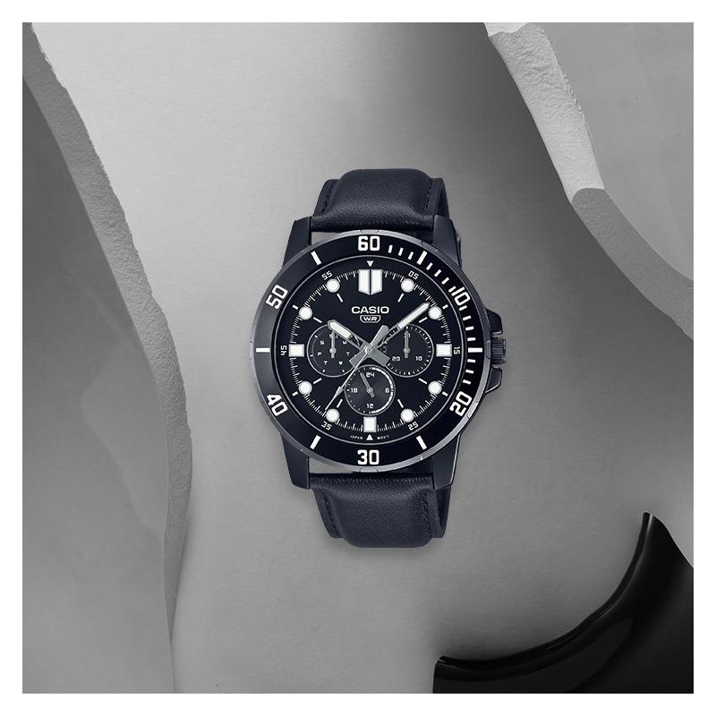 Casio Серия STANDARD Классические Простые Изысканные Модные Черные Водонепроницаемые Кварцевые Механизм Кожаный Ремешок Японские и Корейские Часы Мужские MTP-VD300BL-1E