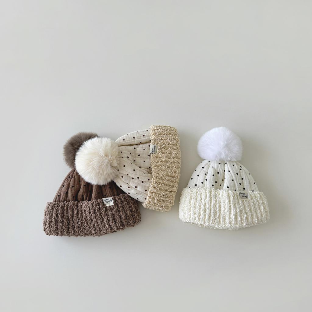 Шикарная теплая детская шапка для мальчика и девочки, простая, черная, в горошек, детская вязаная шапка Fury Ball, осень-зима, утолщенная, плюшевая, хлопковая шапочка