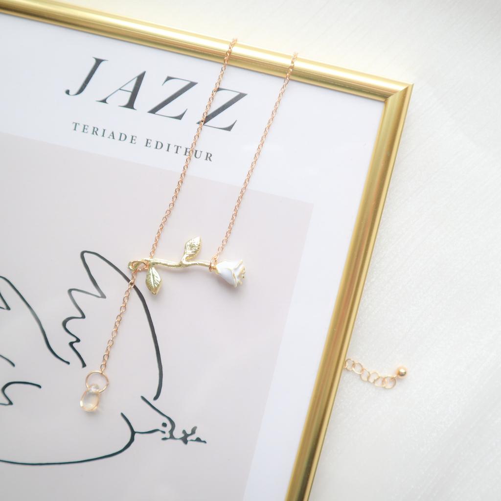 Super Fairy Small Fresh French White Rose Choker Spring New Elegant Collarbone Chain Delicate Jewelry Gift For Women