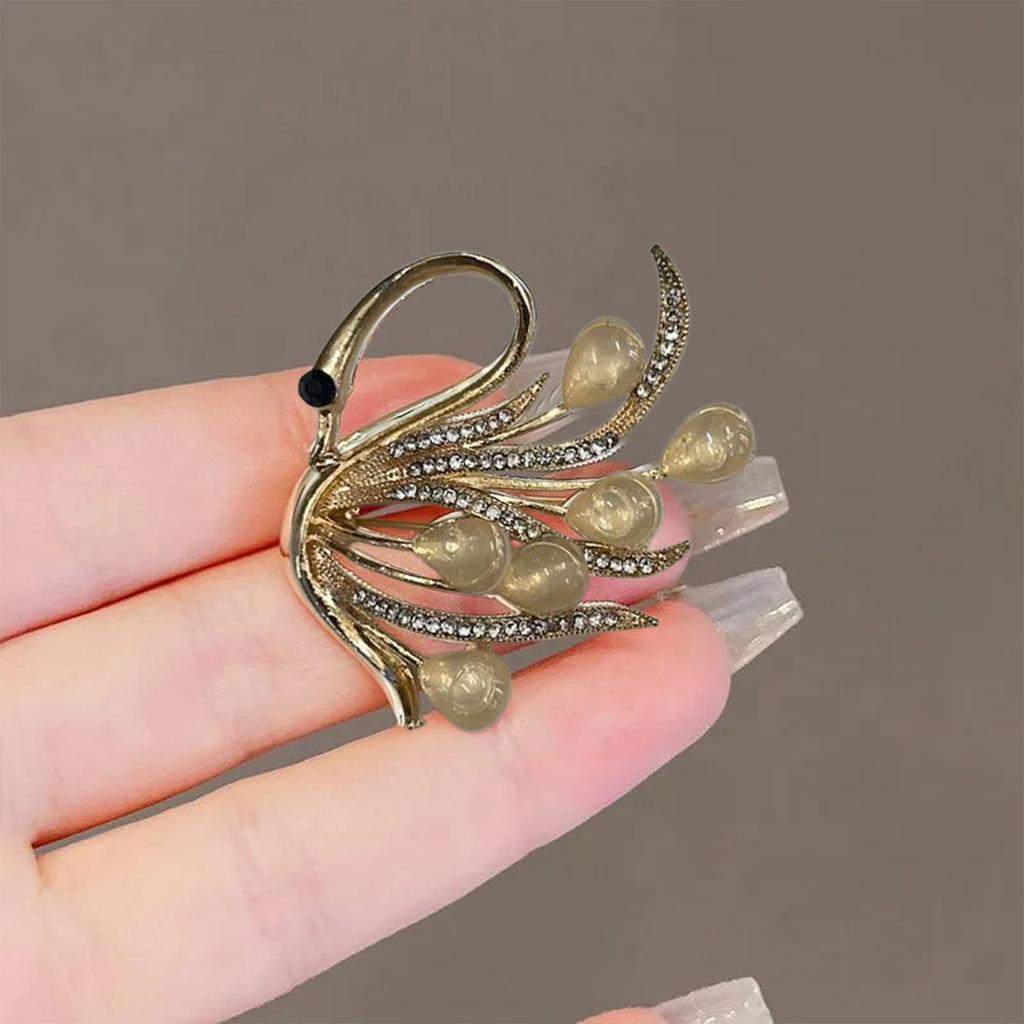 Ladies' Exquisite Brooch, Swan Brooch, Animal Brooch