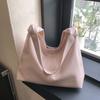Casual Large Capacity Commuting Bag for Women In Autumn New Fashion Casual Shoulder Bag Commuting Personalized Tote Bag