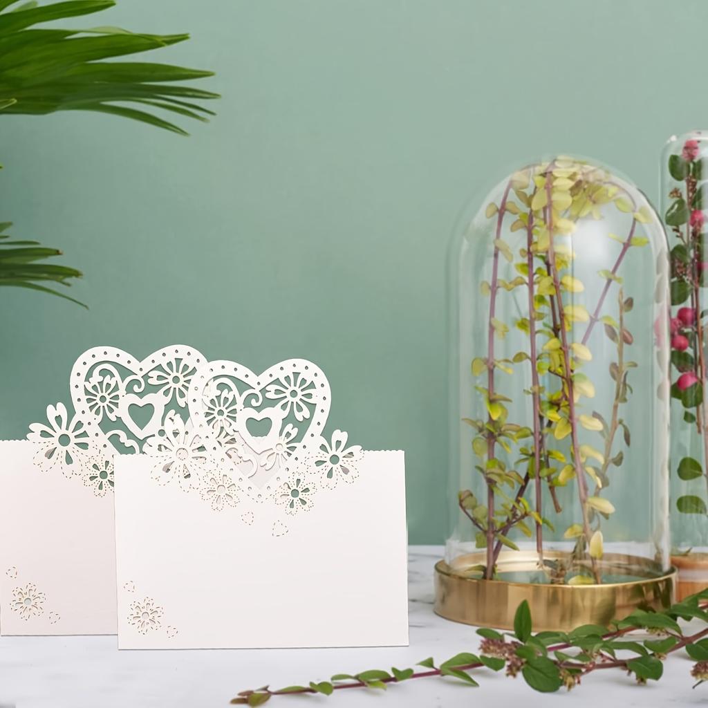 Wedding Name Place Cards 20 Pcs White Heart Cutout Table Seating Cards for Wedding Party Decoration