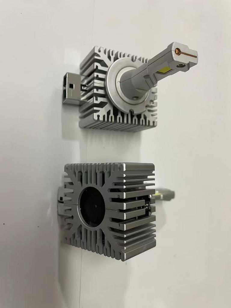 High Brightness Xenon LED Car Headlight: Direct Plug-in, Integrated Design for D-Series D1S-D8S