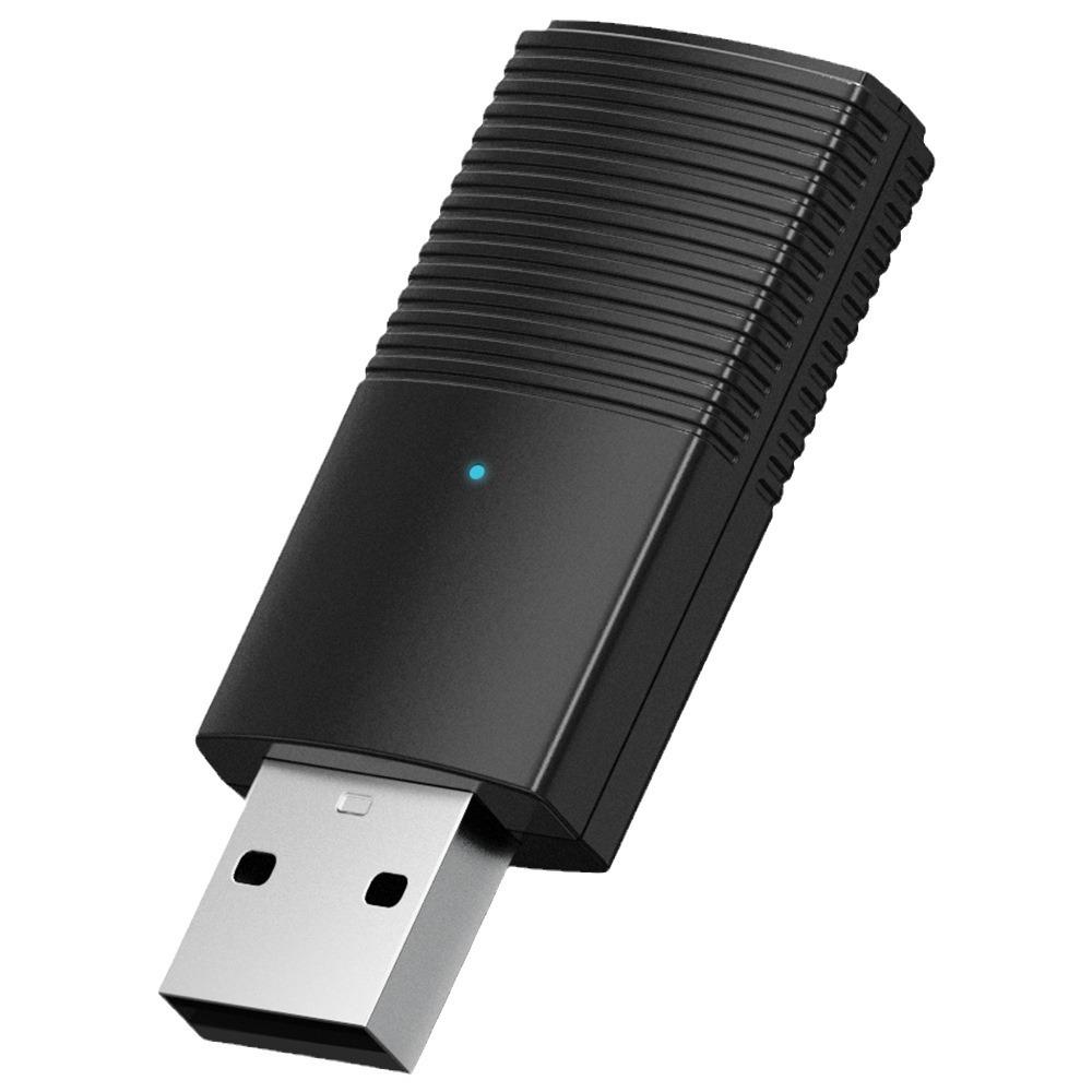 Мини-автомобильный беспроводной адаптер Carplay, подключенный к беспроводному ключу Carplay для iPhone