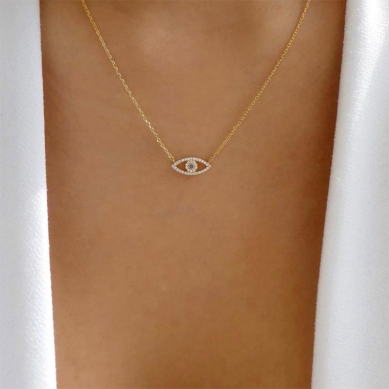 Diamond-encrusted Devil's Eye Necklace Niche Light Luxury Jewelry Women's Clavicle Chain Simple Eye Pendant