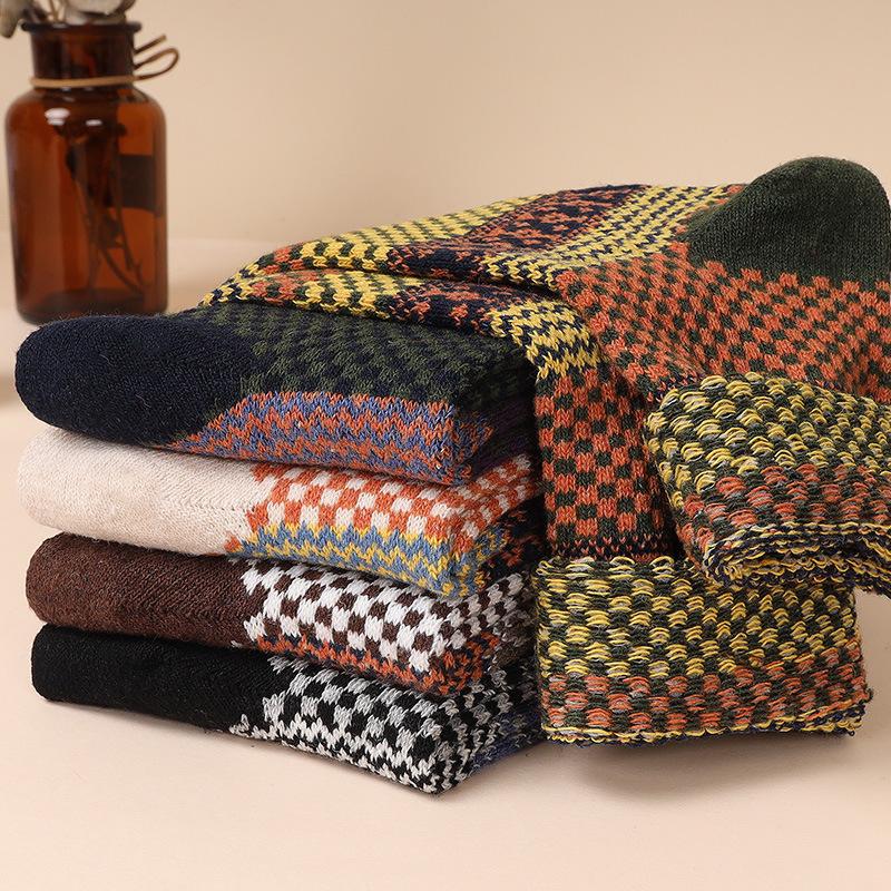 "Men's Retro Thick Thread Ethnic Style Mid-Tube Socks for Autumn & Winter (5-10 Pairs)"