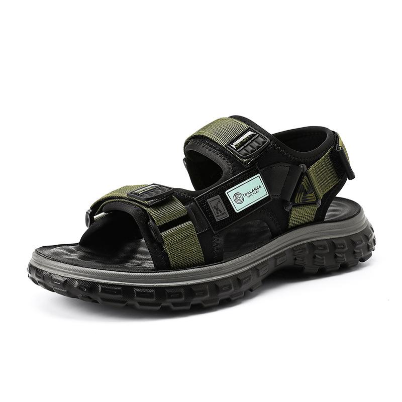 2024 summer outdoor breathable non-smelly feet Vietnamese sandals men's trendy casual non-slip outdoor beach men's shoes