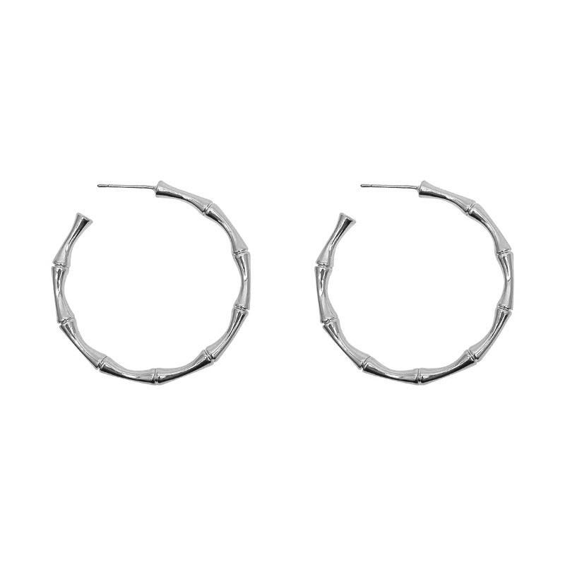 Серьги-кольца из бамбука, большие кольца, легкая роскошь, нишевые, высокого класса, стиль с застежкой-кольцом, элегантные, классические украшения, женские трендовые аксессуары