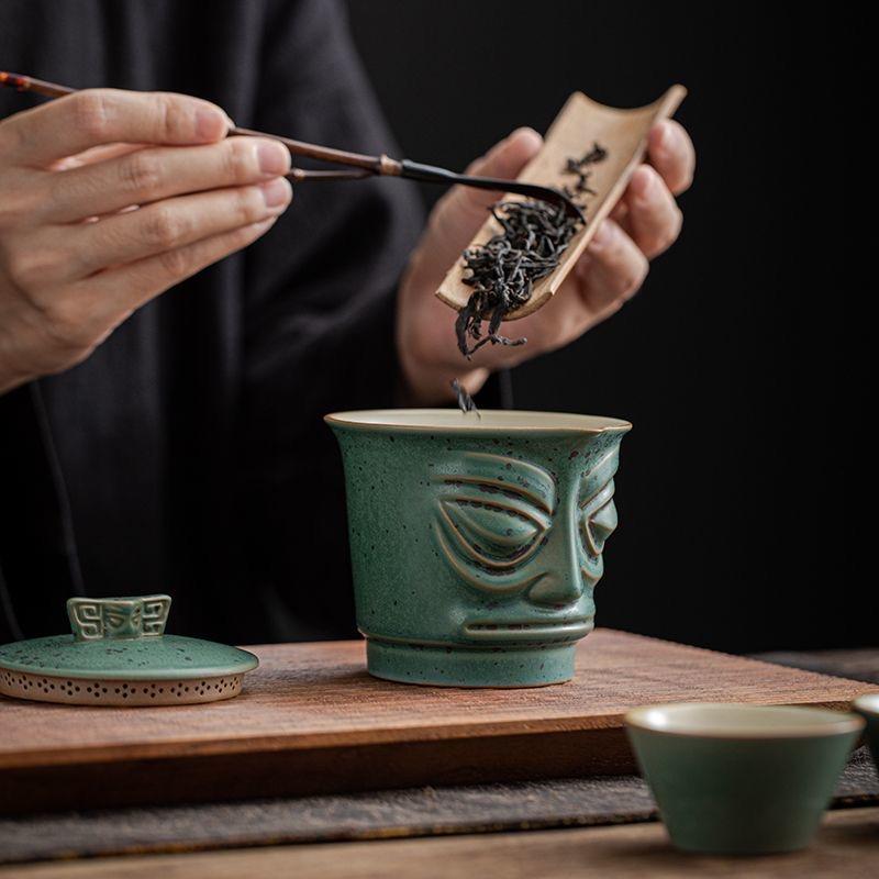 Керамическая чашка для чая с цветами пуэр. Изысканная форма. Фарфоровый китайский чайный сервиз Gongfu. Креативный чайник и заварник для чая Sanxingdui Site.