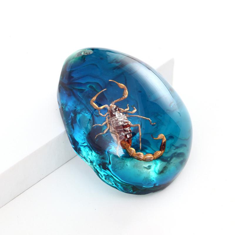 Натуральный янтарь скорпион образец насекомые камень кулон ожерелье драгоценный камень для самодельных ювелирных изделий кулон ремесла подарок для друга семьи