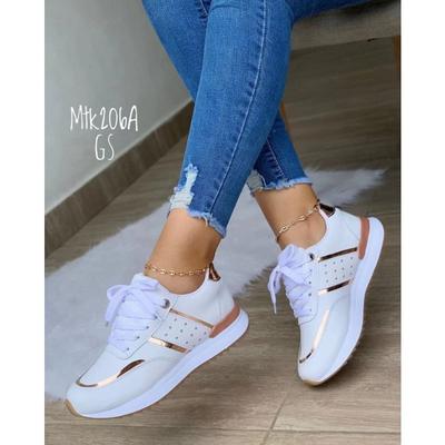 Женская обувь – Кроссовки