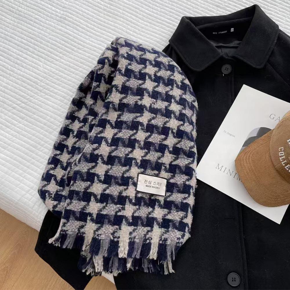 Клетчатый шарф женский корейский атмосферный теплый новый сухой розовый осенне-зимний белый мягкий бахромчатый платок-шарф