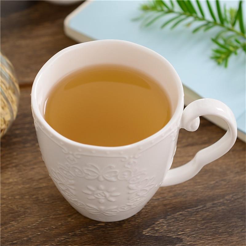 Европейская белая фарфоровая кофейная кружка с тиснением розы, костяной фарфор, винтажная кружка для завтрака, молока, офисная чашка для чая, посуда для напитков