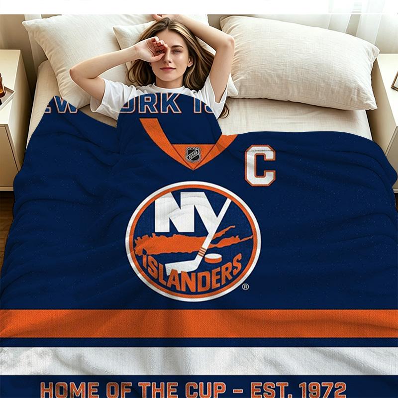 New York Islanders Print Flannel Blanket High Quality Warm Comfortable Cover for All Seasons Perfect for Gifts Home Decor