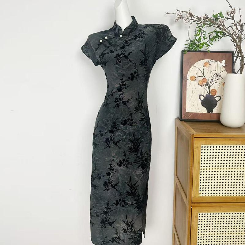 Elastic flocking long short-sleeved cheongsam 1011 summer new retro national style middle-aged and elderly mother daily cheongsam skirt