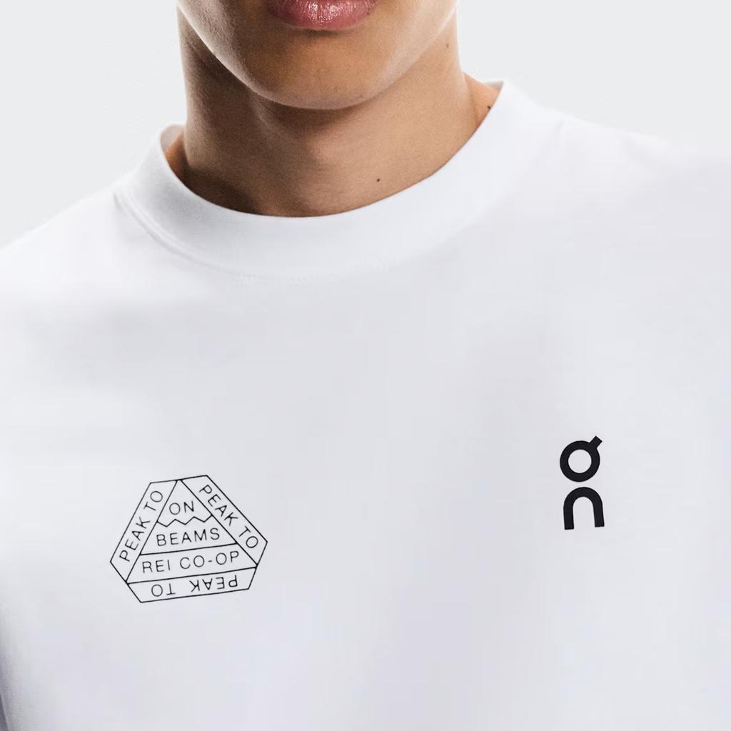 On X BEAMS Collaboration T Shirt Unisex 1UF30040069