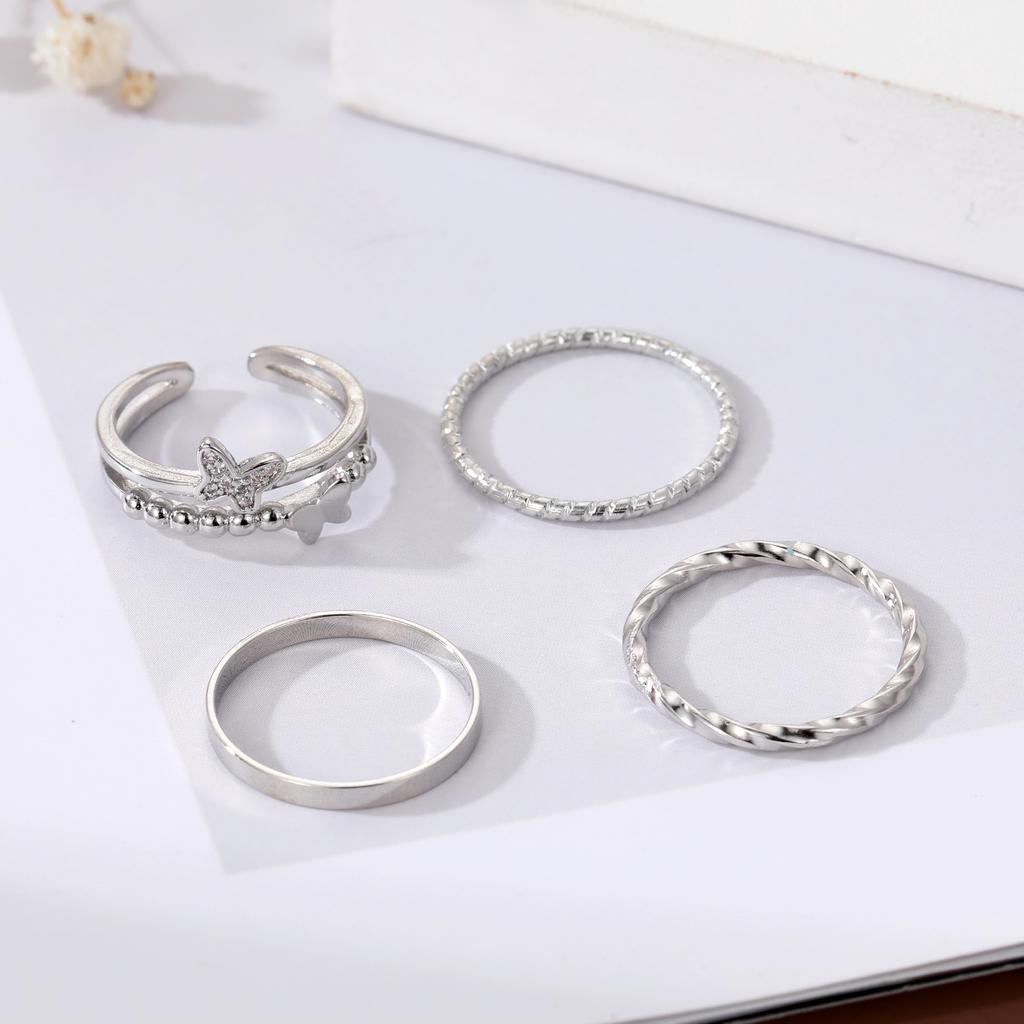 2024 4 Pieces Hip Hop Ring Personality Couple Matching Ring Wide Face Opening Women's Ring Index Finger Ring Chain Buckle Joint Ring Set