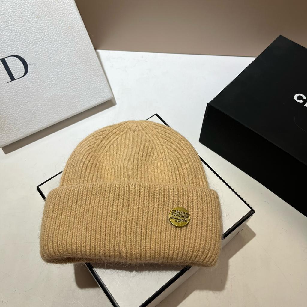 Winter High-Quality Rabbit Fur Knitted Hat Northern Cold Warm Soft Waxy Ear Protection Wool Hat Simple Cold Hat