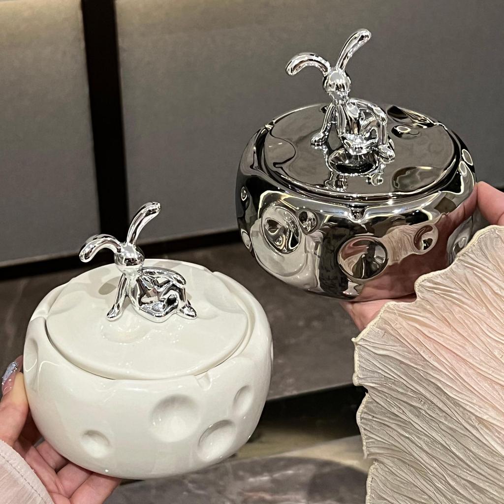 Высококачественная керамическая пепельница с крышкой: Стильный дизайн, защищающий от мух, для дома и коммерческого использования