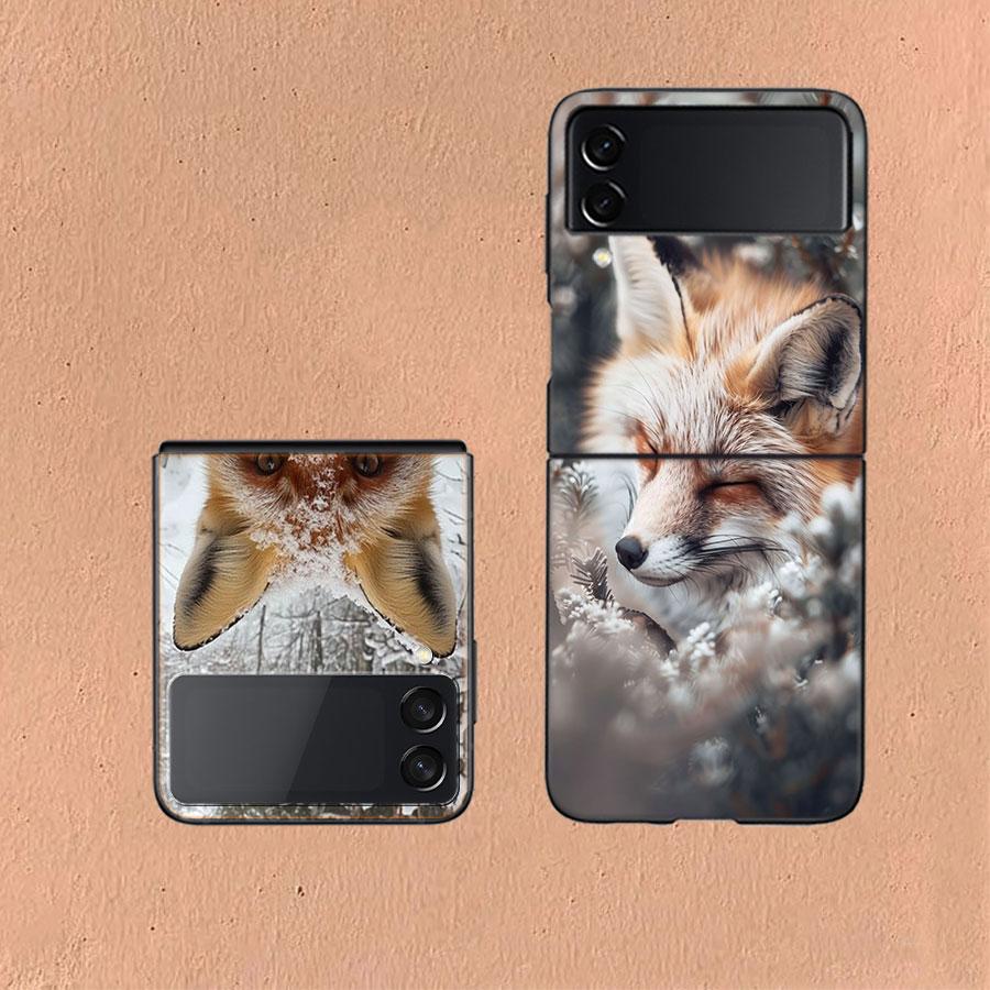 The Red Fox in Winter Ice and Snow Coque For Samsung Z Flip7 6 Galaxy Case Shockproof Z Flip5 Z Flip3 4 5G Hard Cover Phone TPU