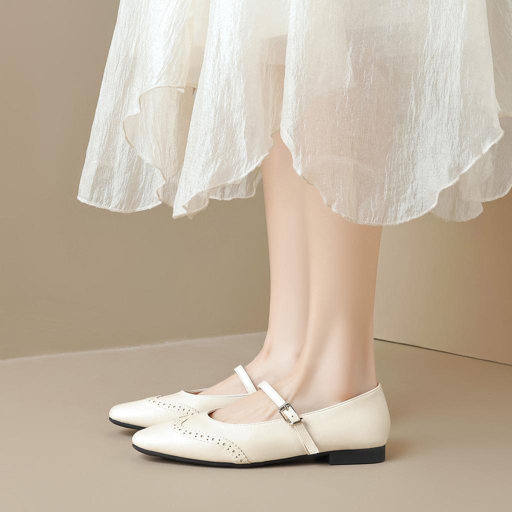 Weiwei Girl 821-1 Pointed Single Shoes Women's Flat-soled Retro Word with Mary Jane Shoes French Soft-soled Grandma Shoes
