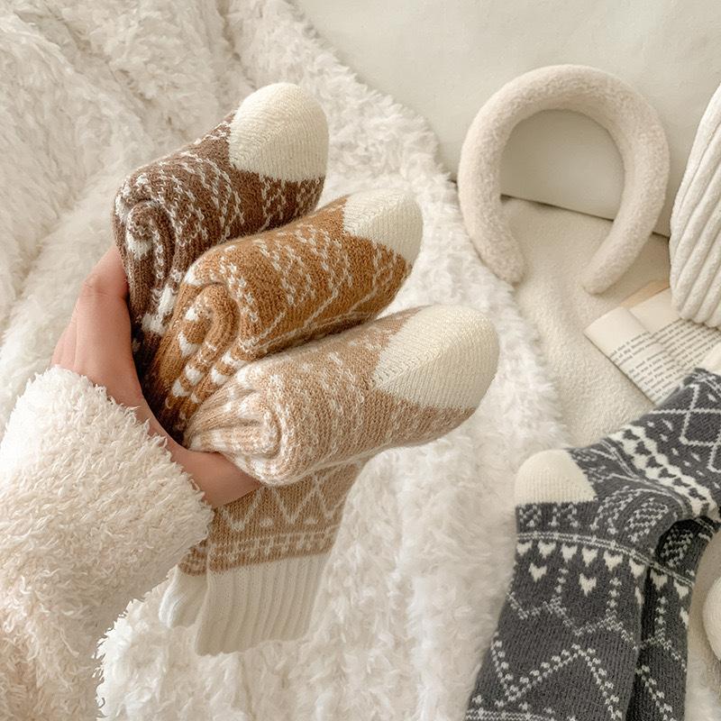 5 пар женских зимних теплых лыжных носков - Утепленные термоноски до середины икры, защищающие от холода, для сноубордических ботинок, с узорами /Сердце/Круг/Стрелка