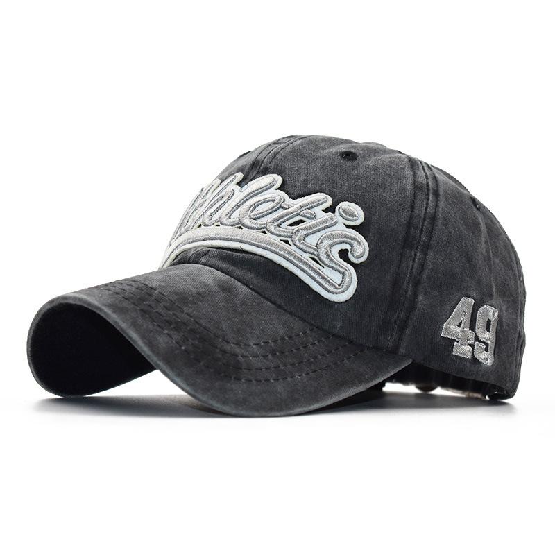 Бейсболка с вышитыми крупными буквами. Высококачественная шляпа от солнца из чистого хлопка. Выстиранная и состаренная бейсболка с покрытием.